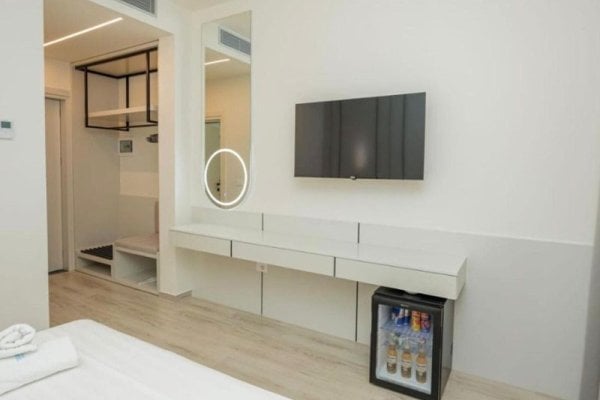 Laid Hotel