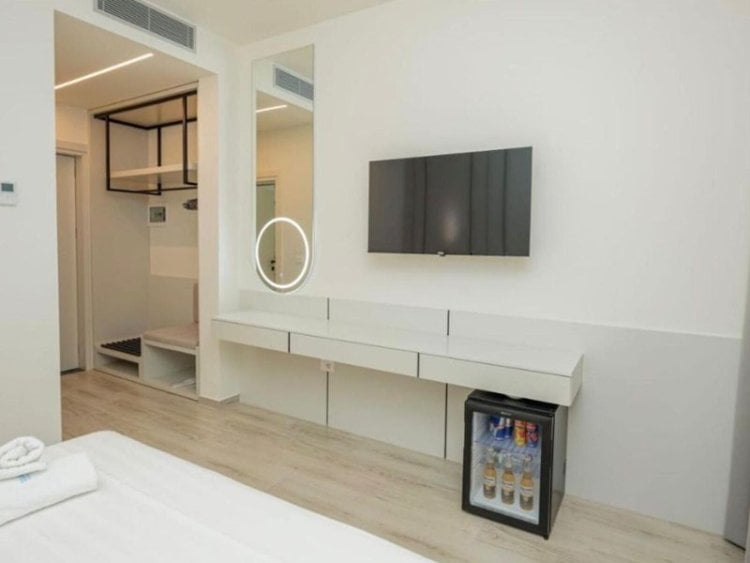 Laid Hotel