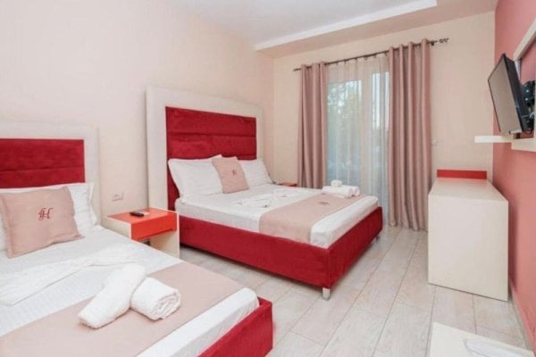 Laid Hotel