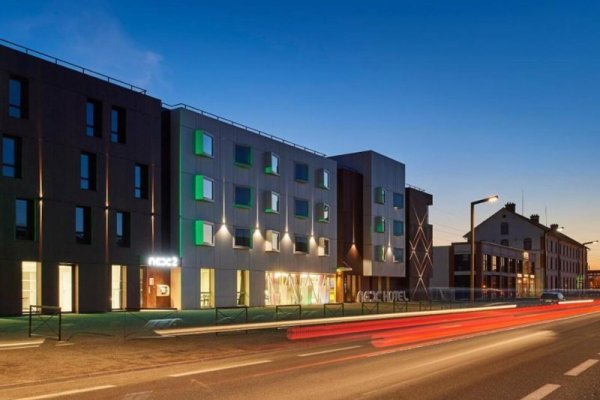 Le Nexhotel