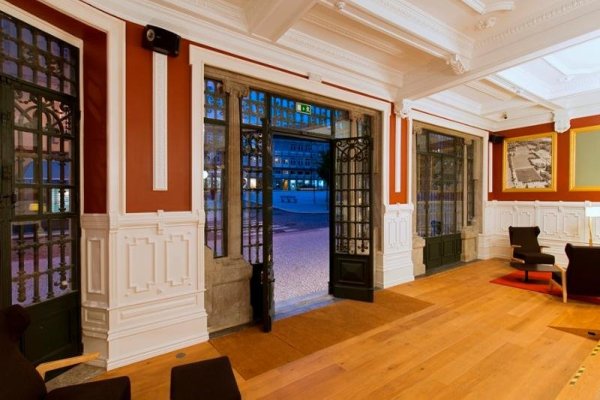 EMAJ Boutique Hotel