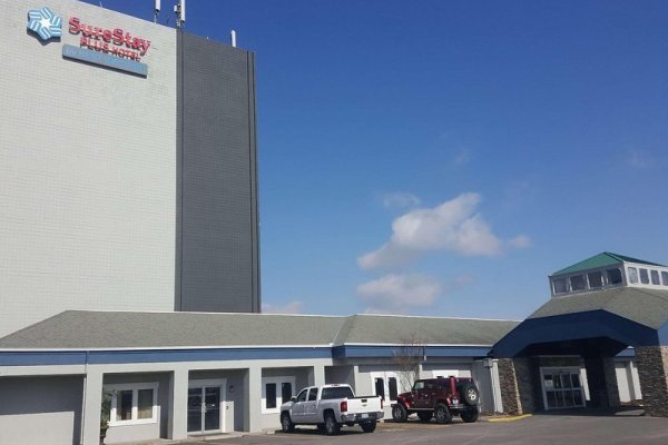 SureStay Plus Hotel by Best Western Kansas City Airport