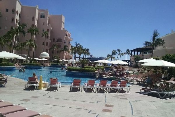 Pueblo Bonito Rosé Resort & Spa