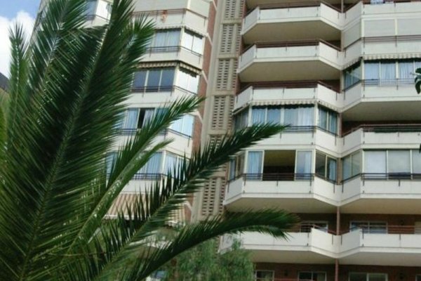 Europa Center Apartments