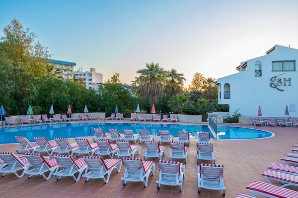 Sentinus Beach Hotel