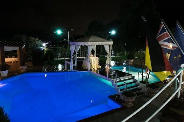 Hotel Diecimare