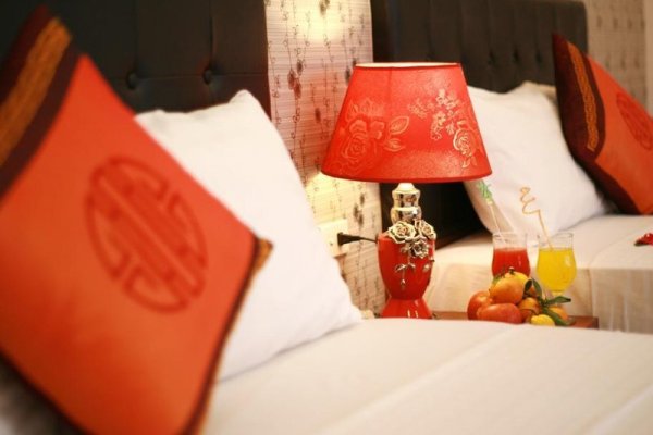 Urban Alley Hotel
