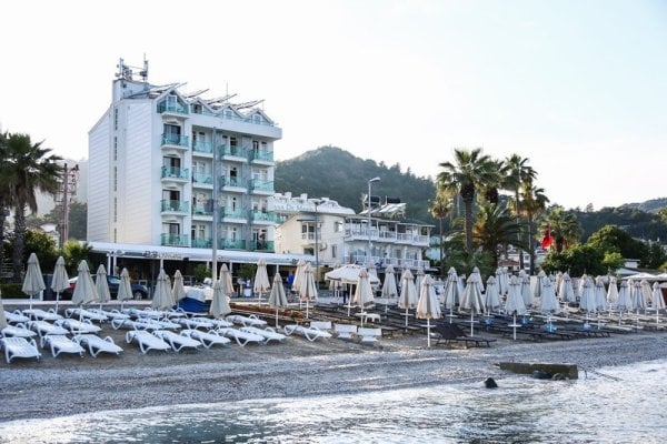 B&B Yüzbasi Beach