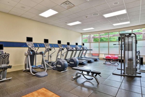 Hampton Inn & Suites Raleigh / Crabtree Valley