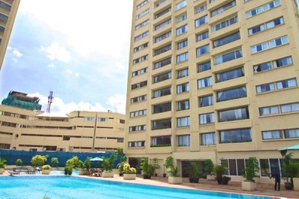 Yaya Towers & Hotel