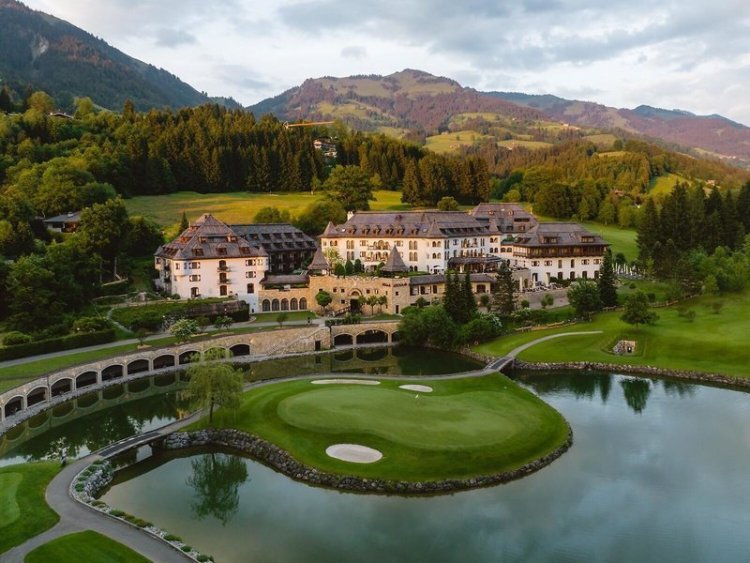 Schlosshotel Kitzbühel  THE SPA MOMENTUM by AROSA Collection