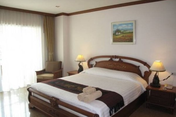 Aiyaree Place Hotel