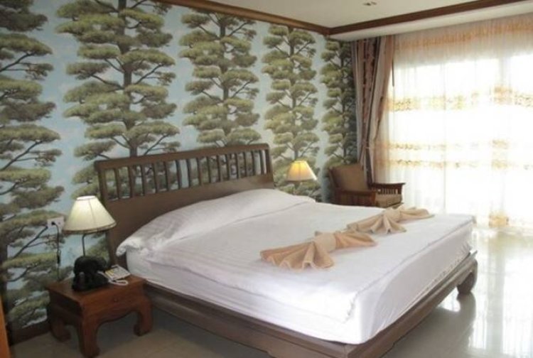 Aiyaree Place Hotel