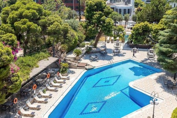 Oasis Hotel Apartments