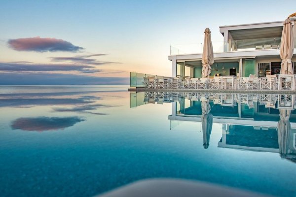 Alexandra Beach Resort & Spa