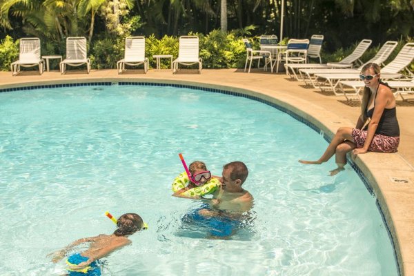 Plantation Hale Suites