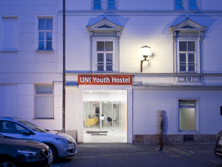 Youth Hostel Uni