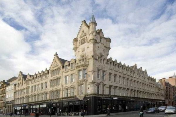 Fraser Suites