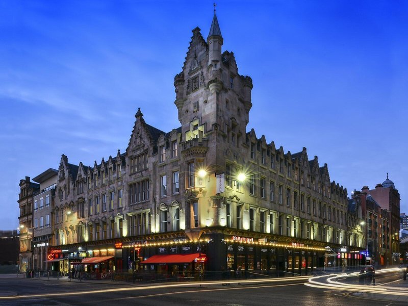 Fraser Suites