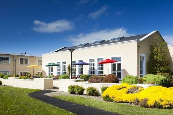 Park Inn by Radisson Shannon Airport