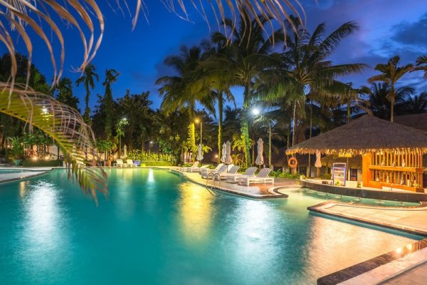 L'Azure Resort and Spa