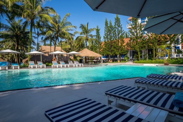 L'Azure Resort and Spa