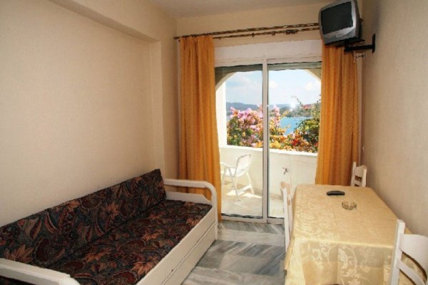 Aris Villas
