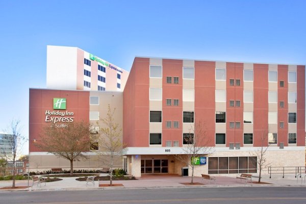 Holiday Inn Express & Suites Austin Downtown  University