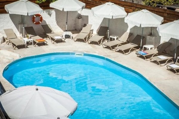 Alecos Hotel Apartments