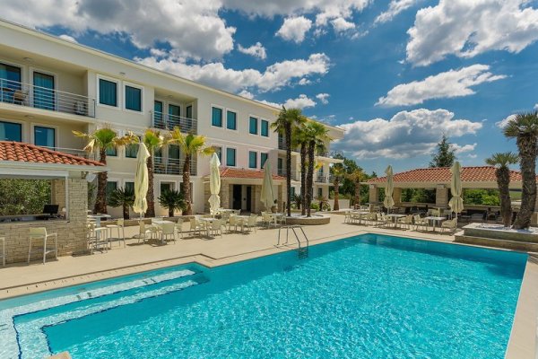Aparthotel Adeo