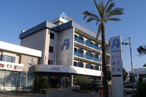 Amico Hotel