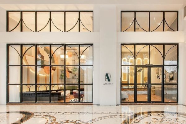 Ami Suites