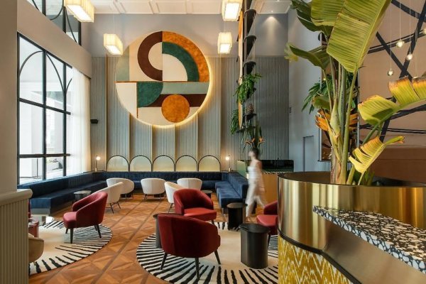 Ami Suites
