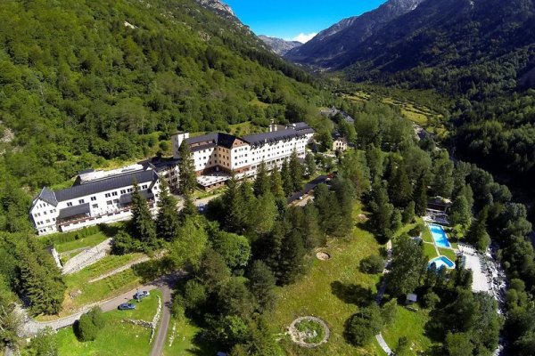 Hotel Manantial