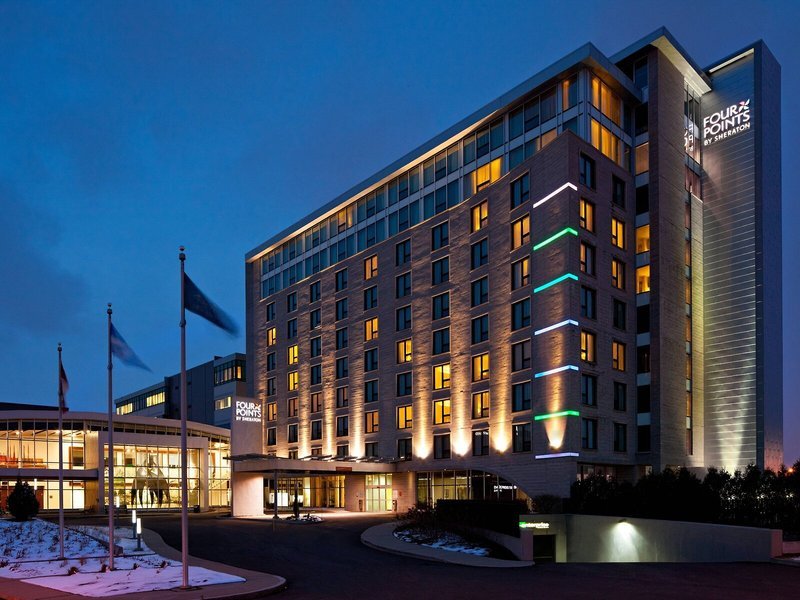 Four Points by Sheraton Levis Convention Centre