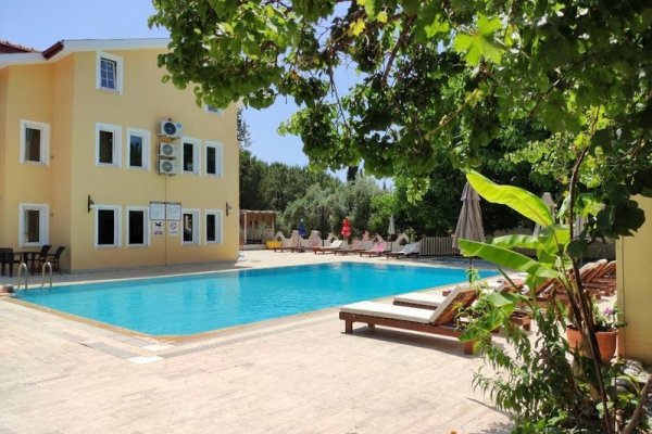 Günes Hotel & Apartments