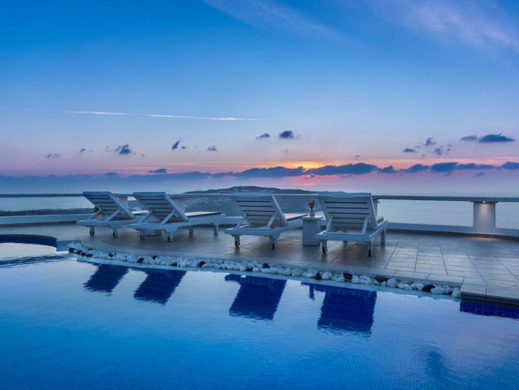 Athermi Suites