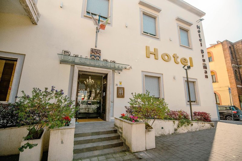 Hotel Bruman