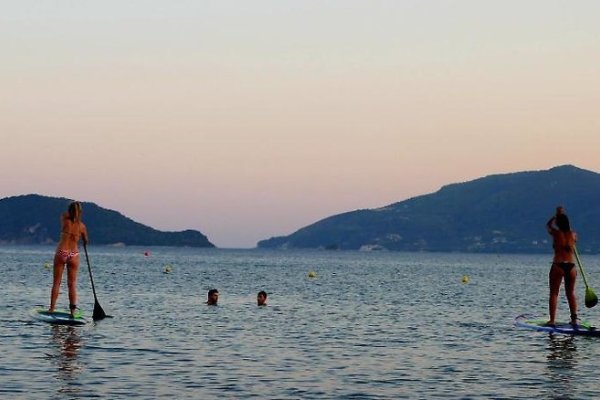 Janno Beach Hotel