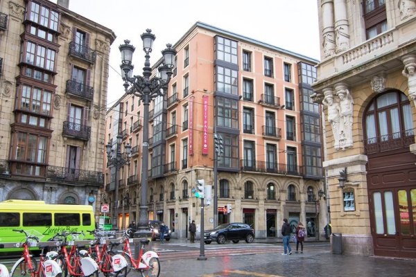 Petit Palace Arana