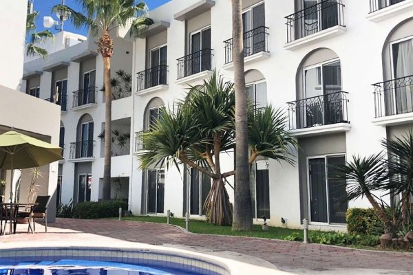 Seven Crown Express & Suites