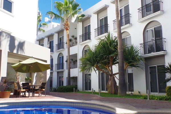 Seven Crown Express & Suites