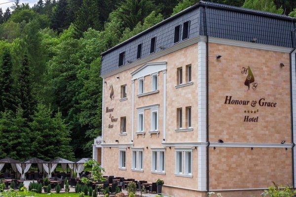 Honour And Grace Hotel