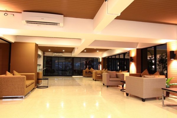 Solace At Srinakarin Hotel