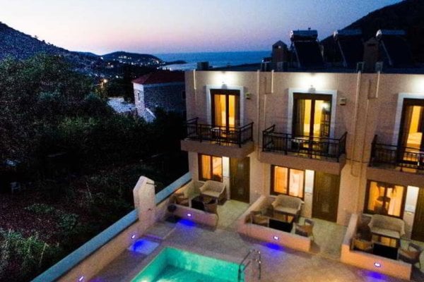 Pantheon Villas & Suites