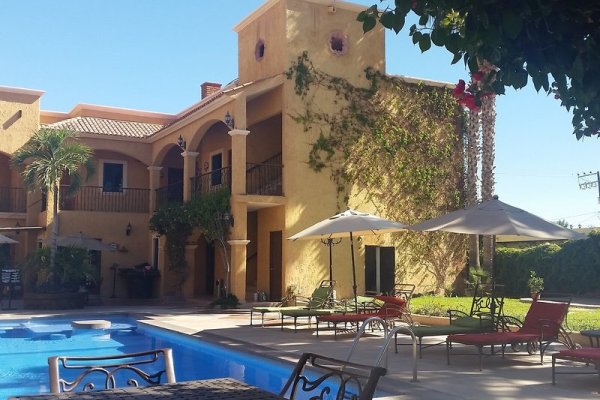 Hacienda Suites Loreto