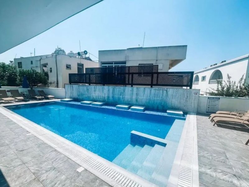 Sunny Blue Hotel