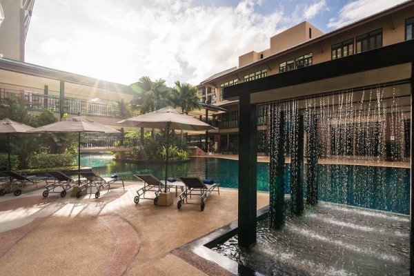 Novotel Phuket Vintage Park Resort