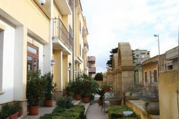 Sammartano Hotels