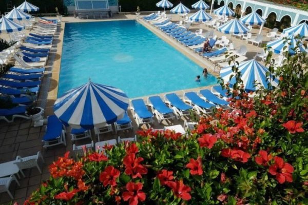 Palmyra Beach Club